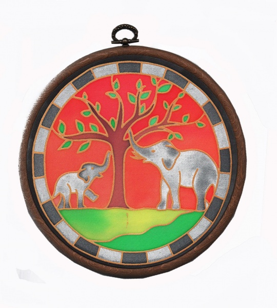 Elephants and Tree18cm Suncatcher